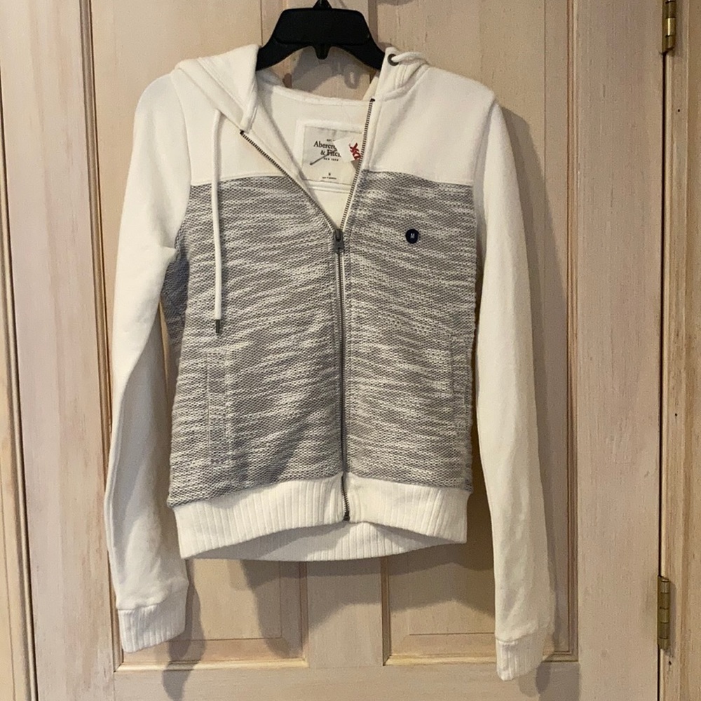 Abercrombie & Fitch Zip-Up